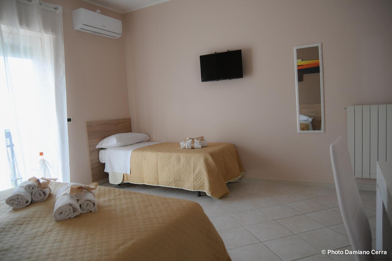 B&B Lamezia Airport Lamezia Terme Exteriör bild