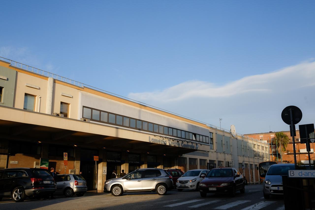 B&B Lamezia Airport Lamezia Terme Exteriör bild