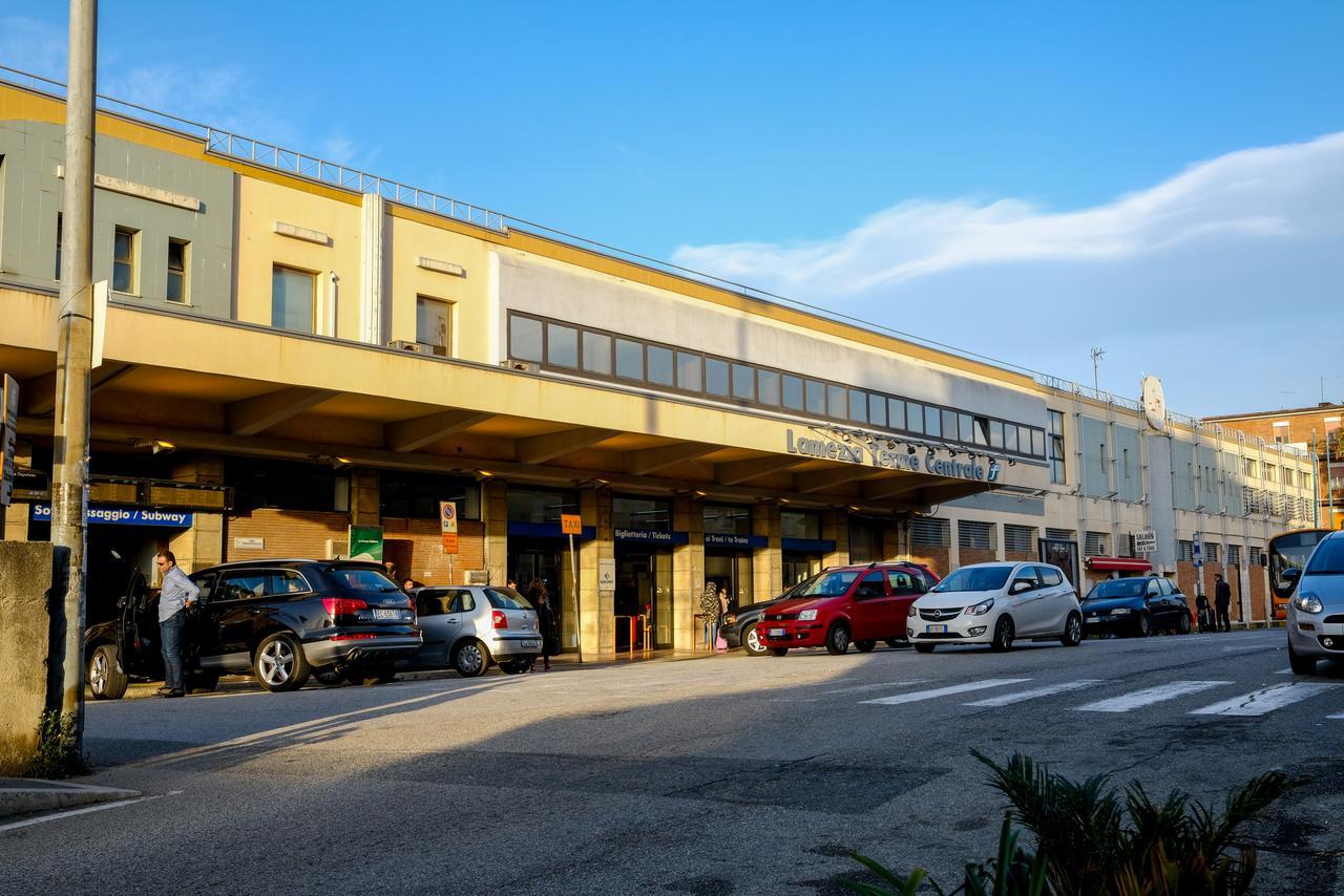 B&B Lamezia Airport Lamezia Terme Exteriör bild
